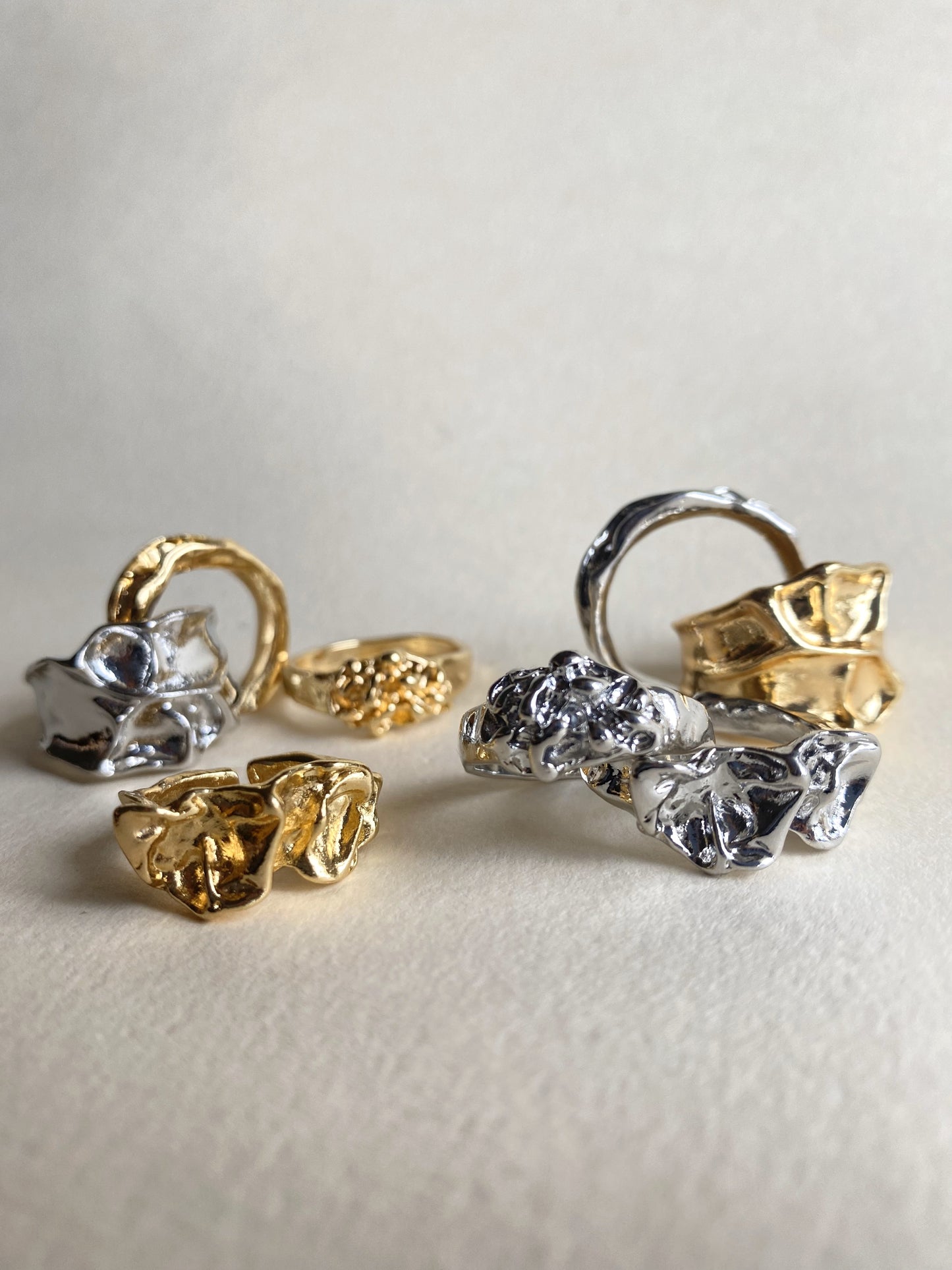 Ruffles Medium Silver